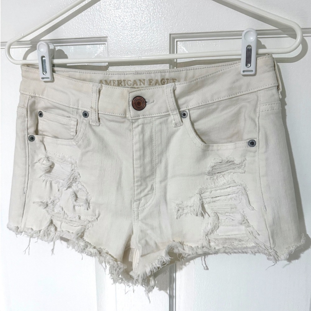 American Eagle Hi-Rise Shortie White Distressed Stretch Denim Shorts Size 6